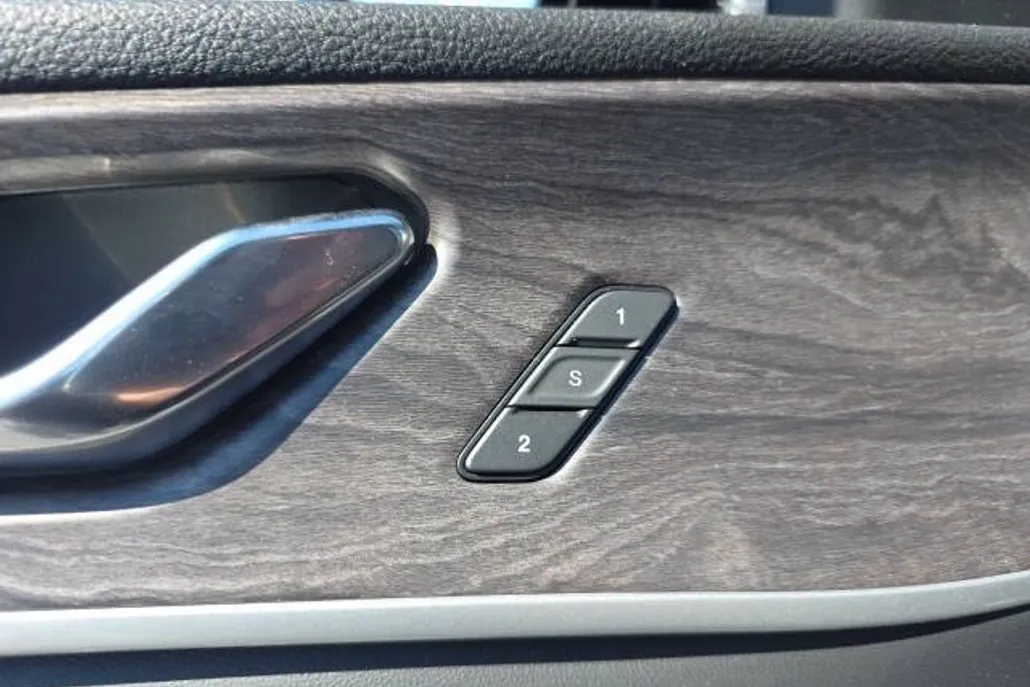 2024 Jeep Grand Cherokee Limited photo 1
