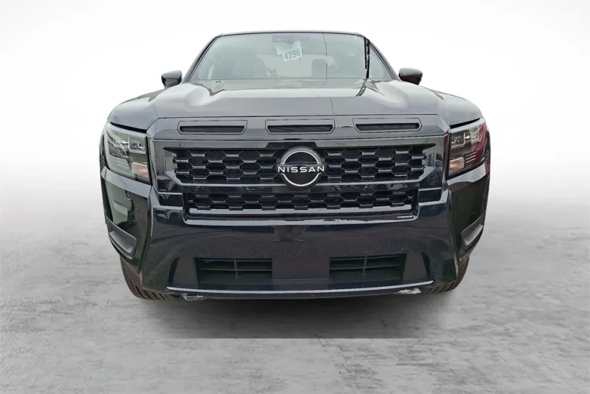 2026 Nissan Frontier Crew Cab SV photo 1