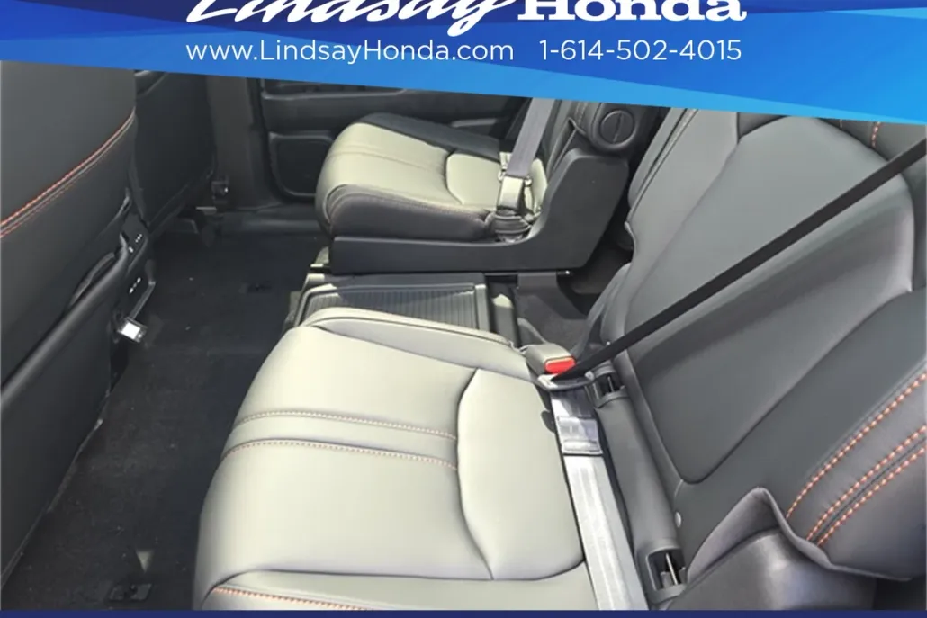 2025 Honda Pilot TrailSport photo 1