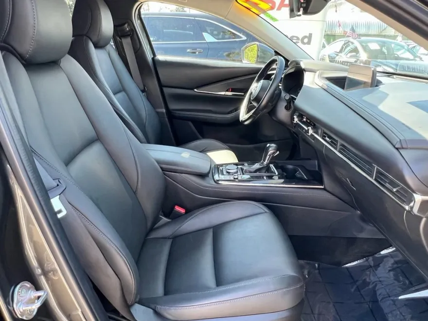 2022 Mazda CX-30 2.5 S Preferred photo 12