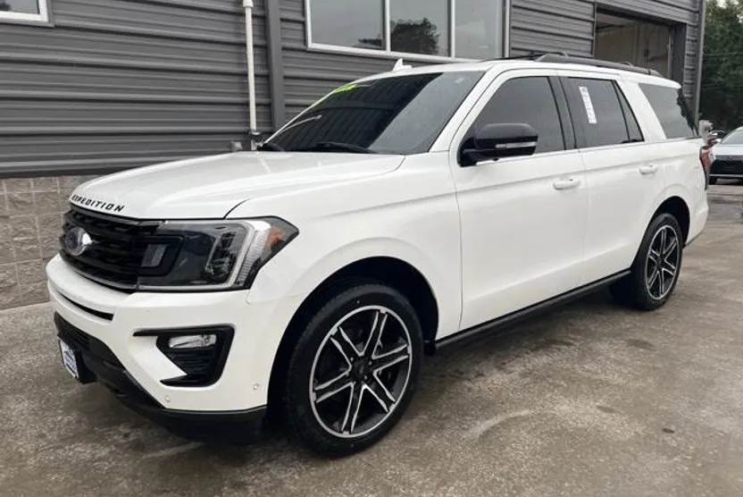 2020 Ford Expedition Limited photo 1