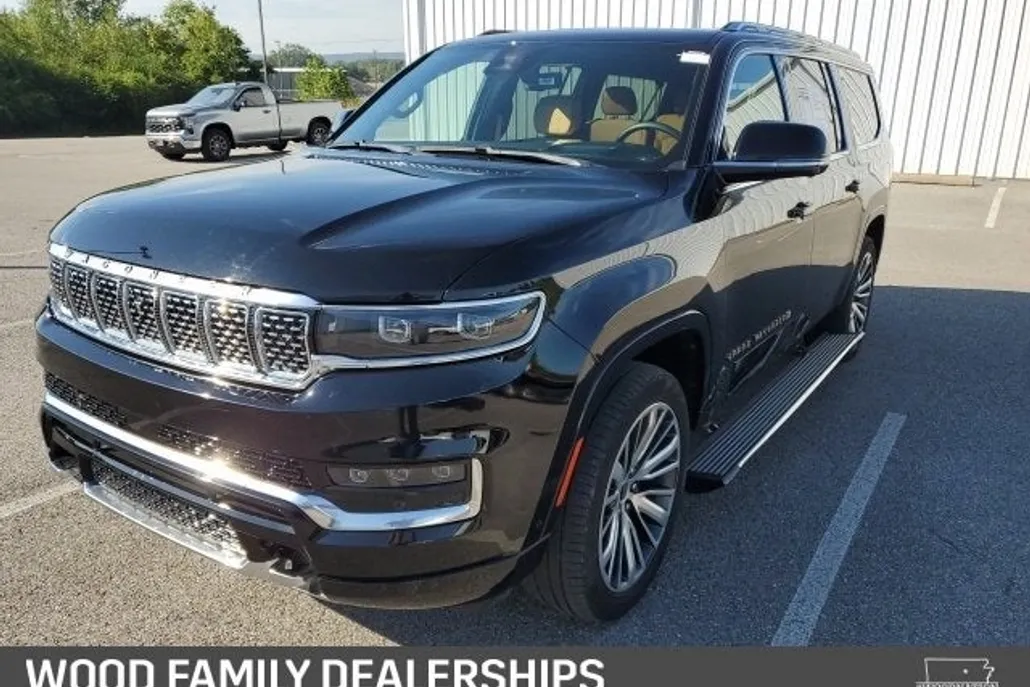 2024 Jeep Grand Wagoneer L III photo 1