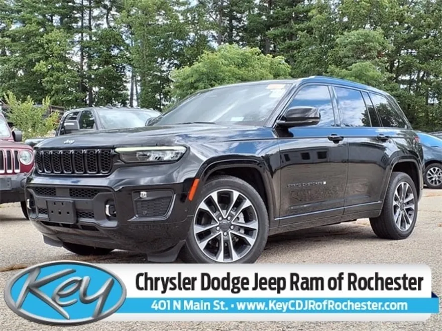 2023 Jeep Grand Cherokee Overland photo 1