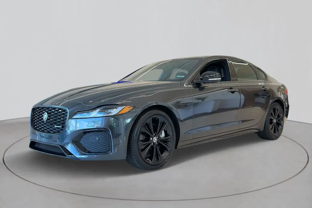 2024 Jaguar XF P300 R-Dynamic SE photo 1