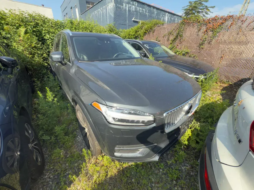 2022 Volvo XC90 T6 AWD Inscription photo 1