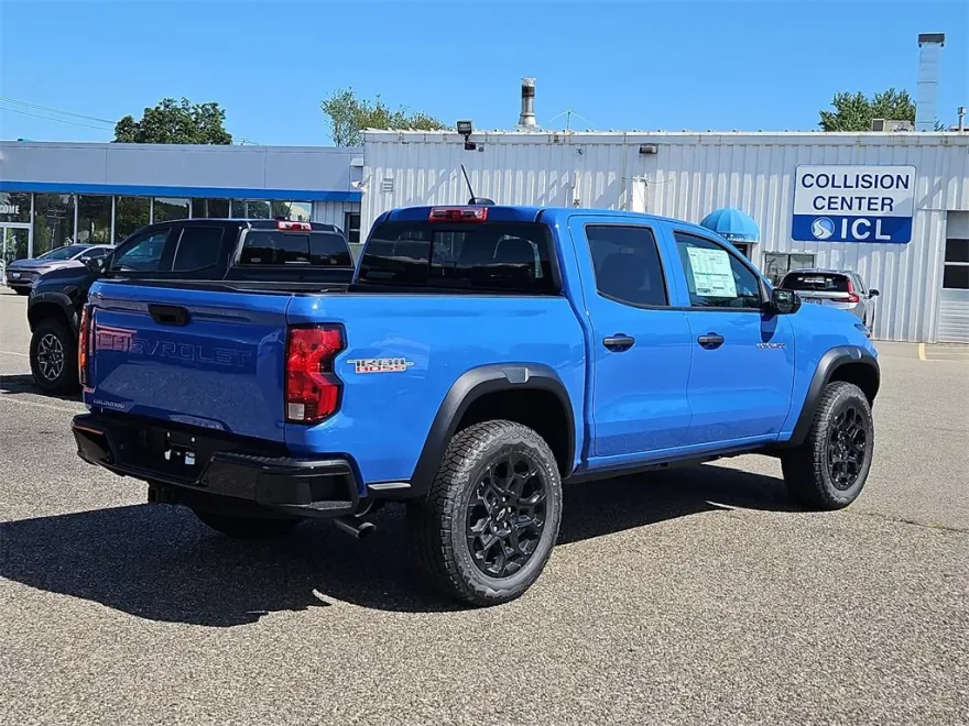 2026 Chevrolet Colorado Trail Boss photo 1