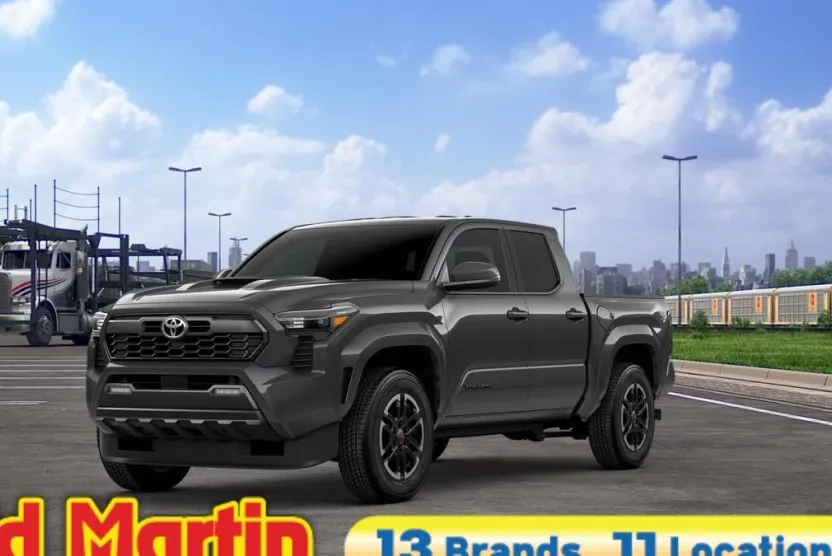 2025 Toyota Tacoma TRD Sport photo 1
