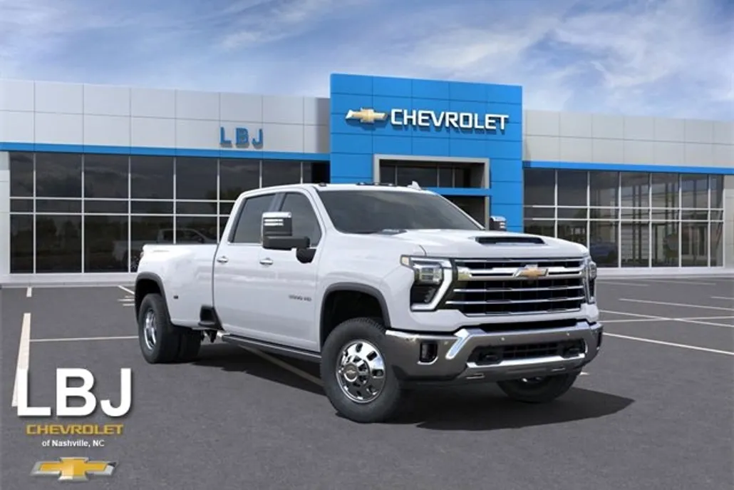 2025 Chevrolet Silverado 3500HD LTZ photo 1
