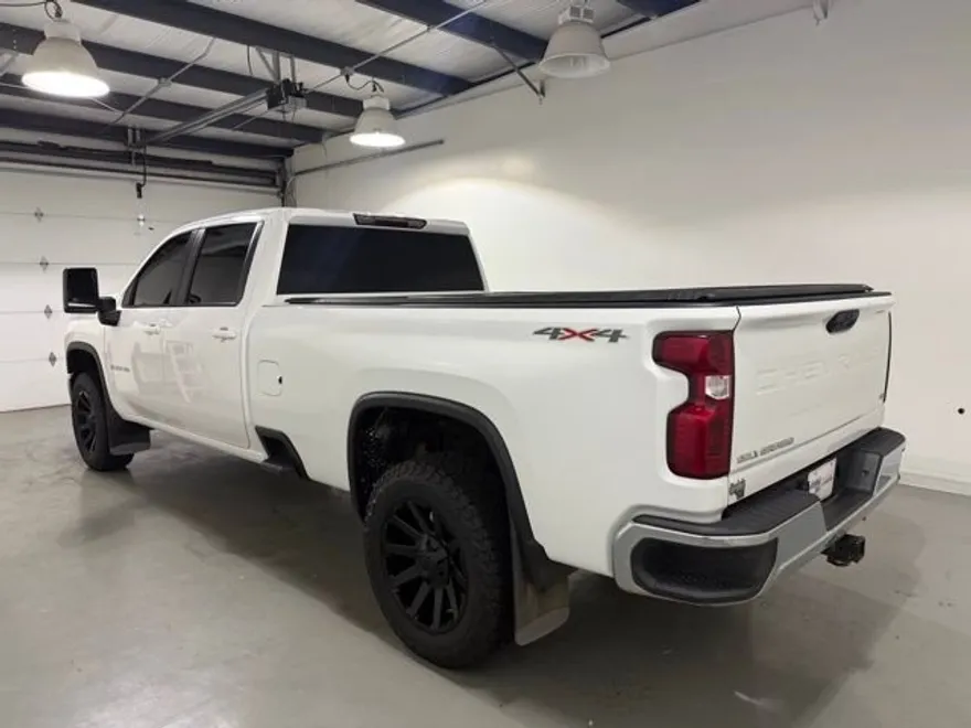 2024 Chevrolet Silverado 3500HD LT photo 1
