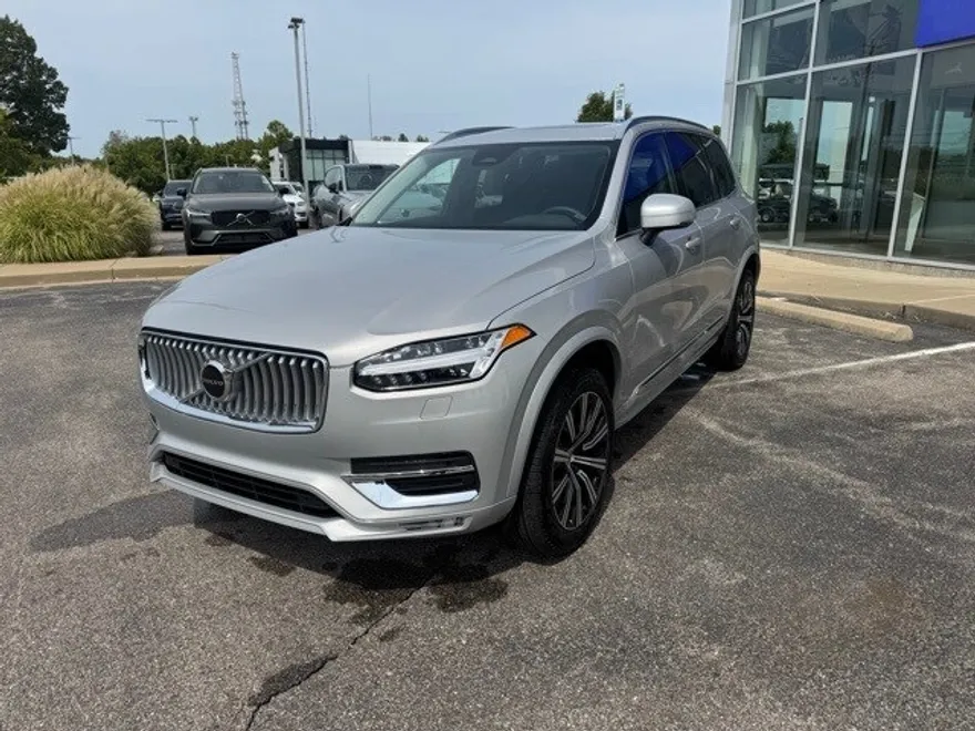 2024 Volvo XC90 Core photo 1