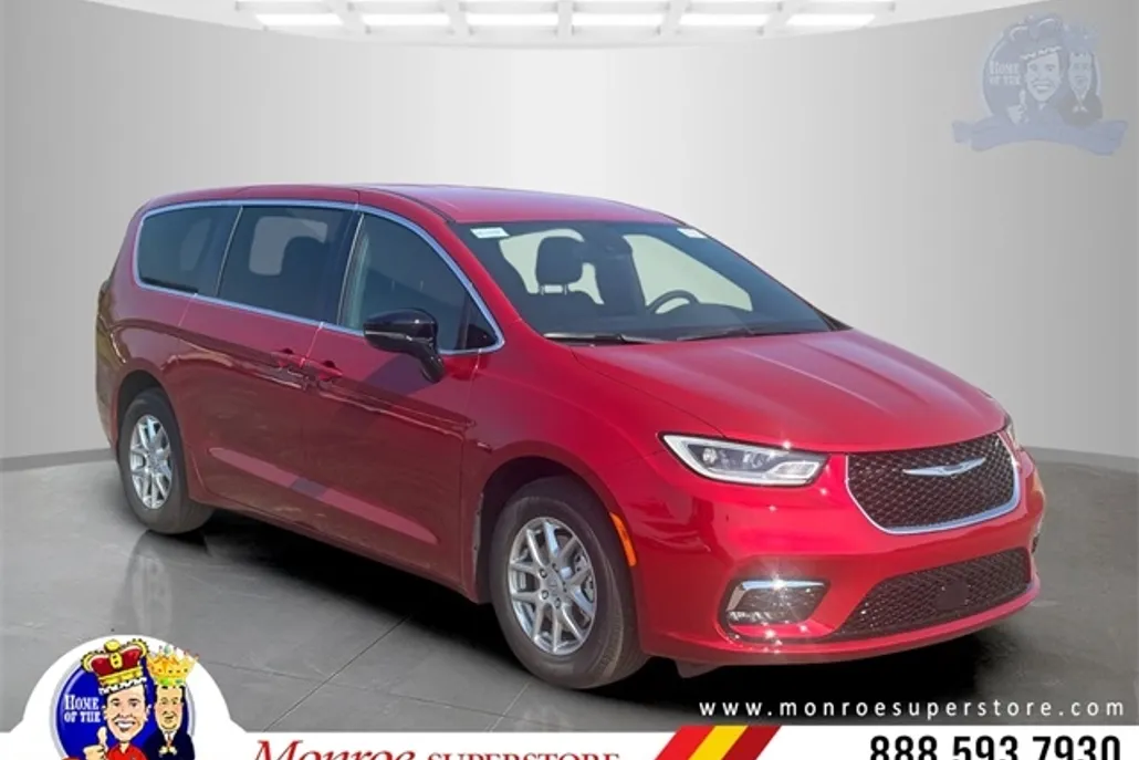 2026 Chrysler Pacifica photo 1