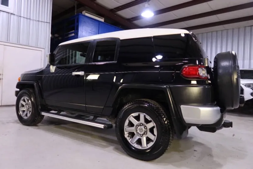 2014 Toyota FJ Cruiser Trail Teams Special Edition photo 1