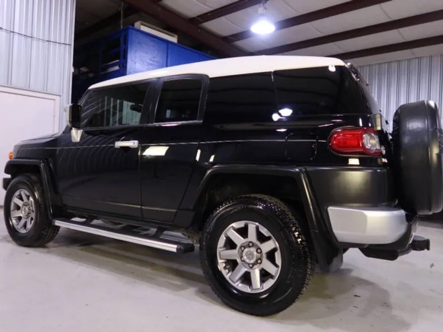 2014 Toyota FJ Cruiser Trail Teams Special Edition photo 1