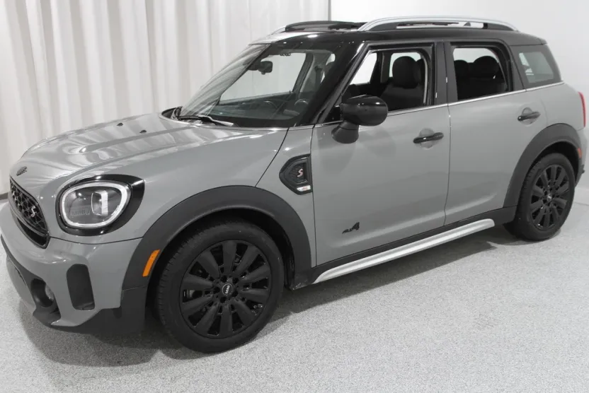 2023 Mini Countryman ALL4 Signature photo 1