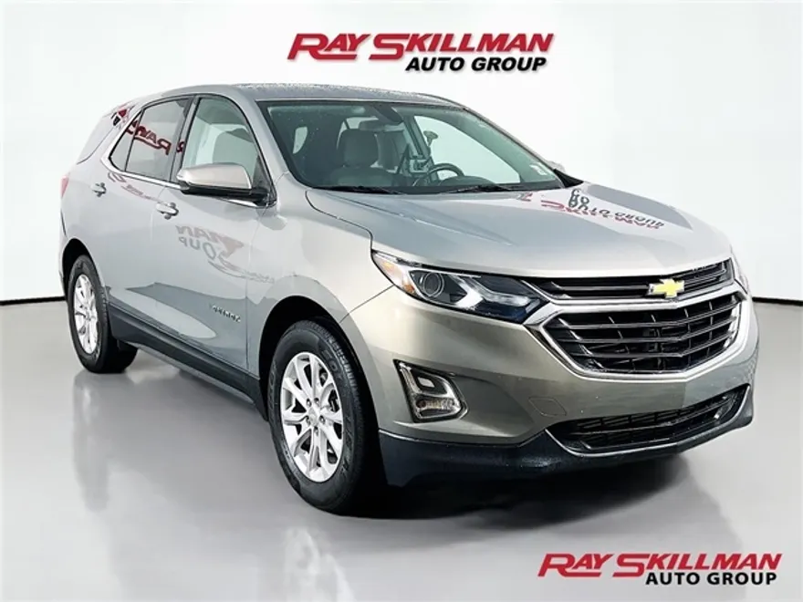 2018 Chevrolet Equinox LT photo 1