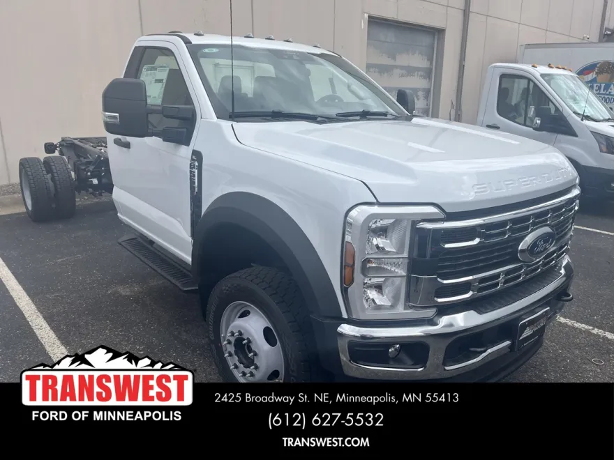 2025 Ford F-550 photo 1