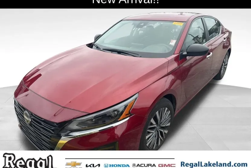 2024 Nissan Altima 2.5 SV photo 1