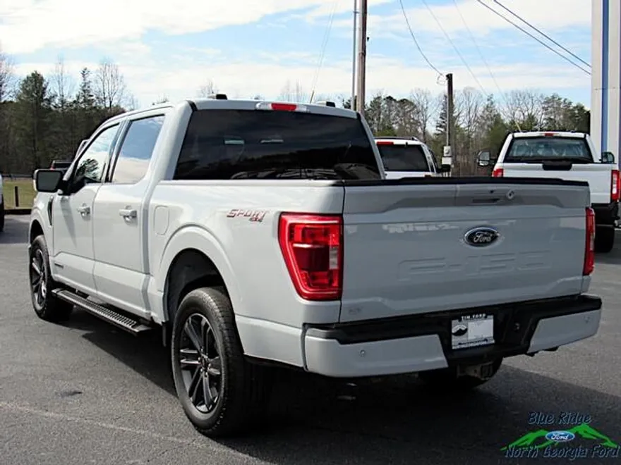 2023 Ford F-150 XLT photo 3