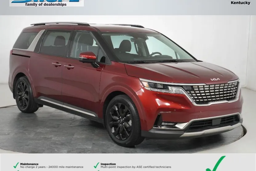 2023 Kia Carnival SX photo 1