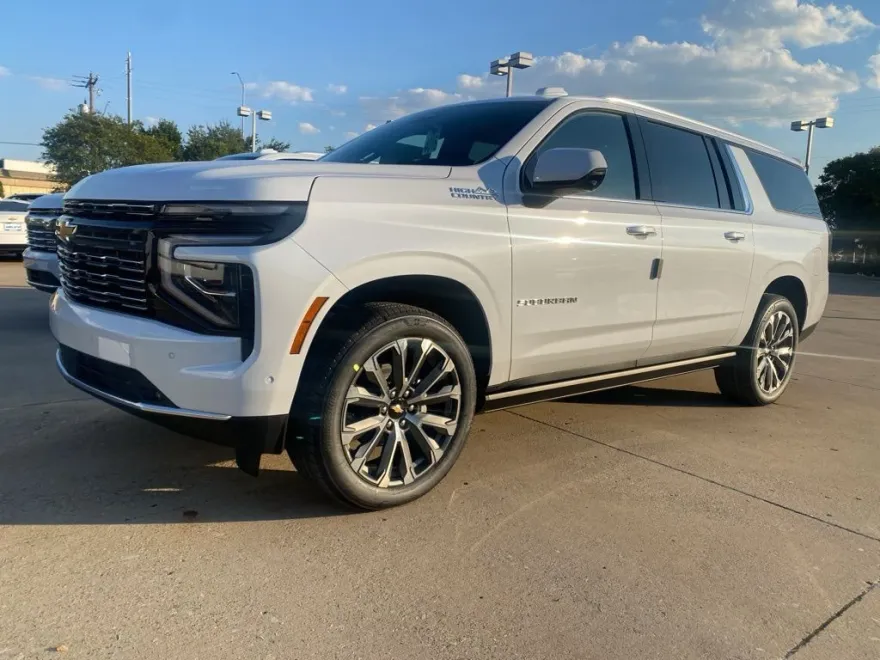 2026 Chevrolet Suburban High Country photo 1