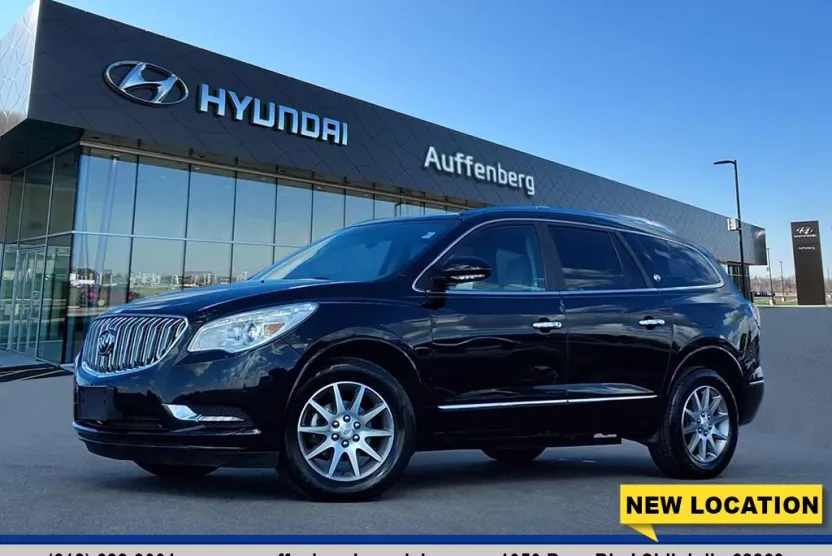 2017 Buick Enclave Convenience photo 1