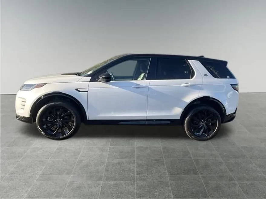 2025 Land Rover Discovery Sport SE photo 1