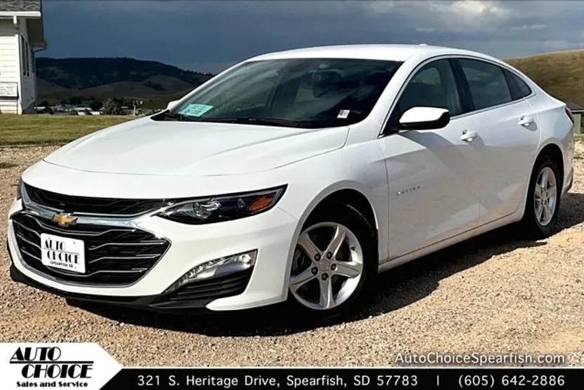 2024 Chevrolet Malibu 1LT photo 1