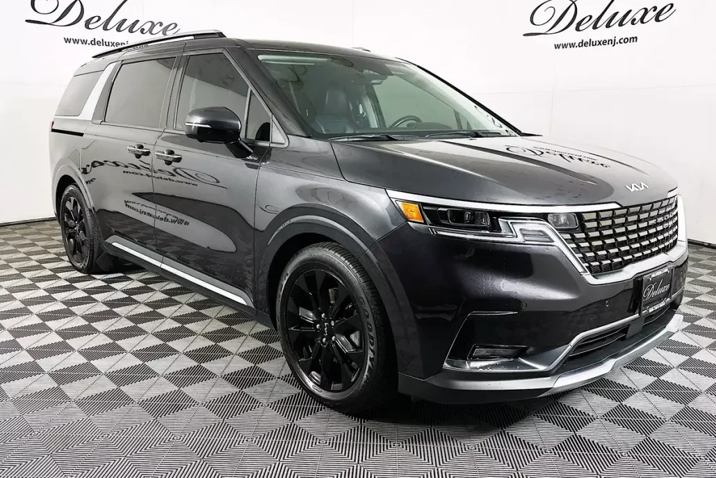 2022 Kia Carnival SX Prestige photo 1