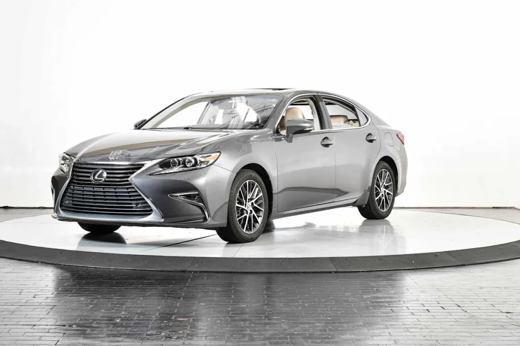 2017 Lexus ES 350 photo 1