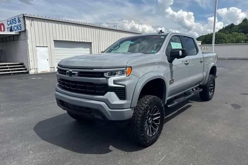 2025 Chevrolet Silverado 1500 RST photo 1