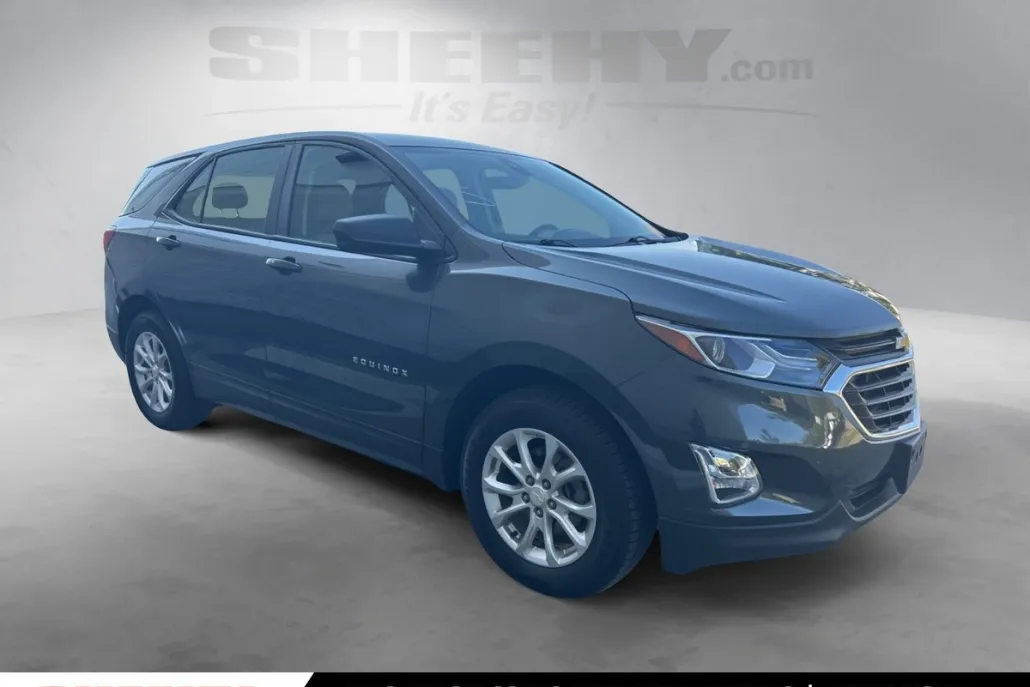 2021 Chevrolet Equinox LS photo 1