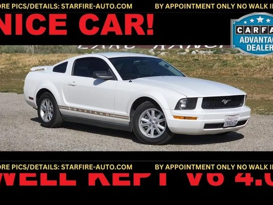 2005 Ford Mustang Deluxe photo 1