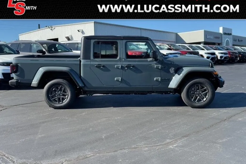 2025 Jeep Gladiator Sport S photo 1