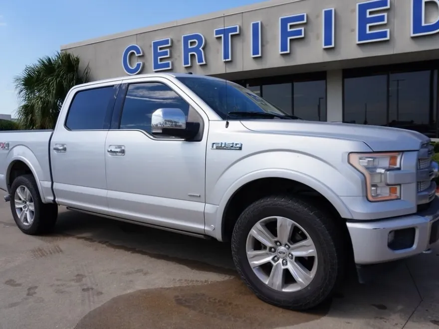 2017 Ford F-150 Platinum photo 1