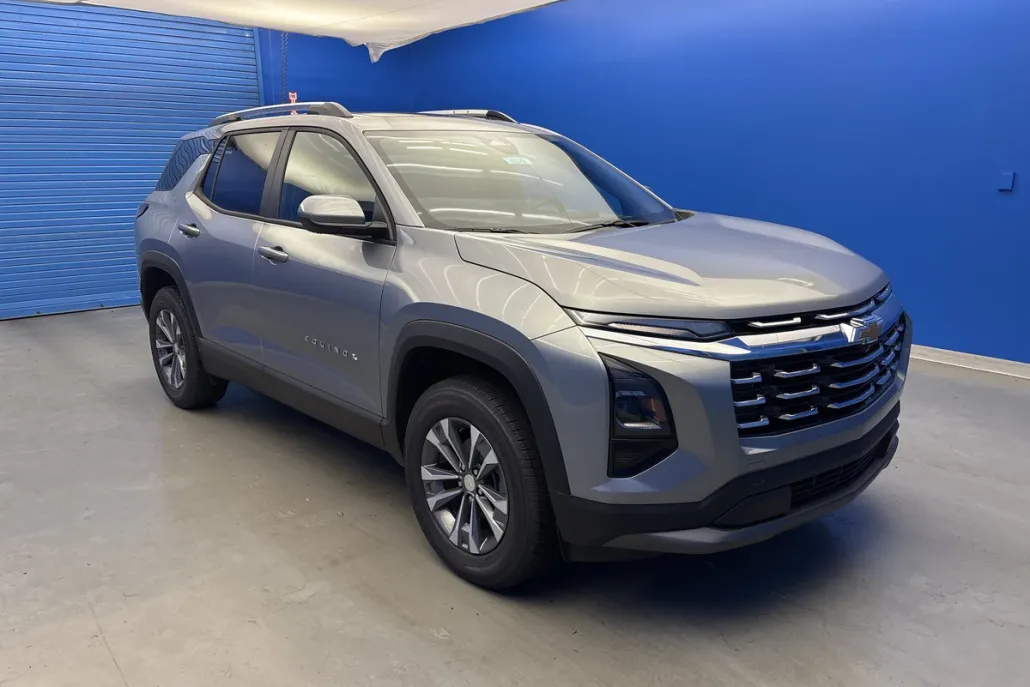 2026 Chevrolet Equinox LT photo 1