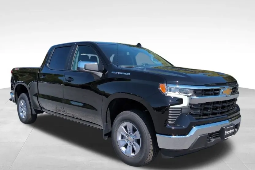 2026 Chevrolet Silverado 1500 LT photo 1