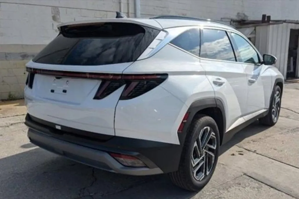 2025 Hyundai Tucson Limited photo 1