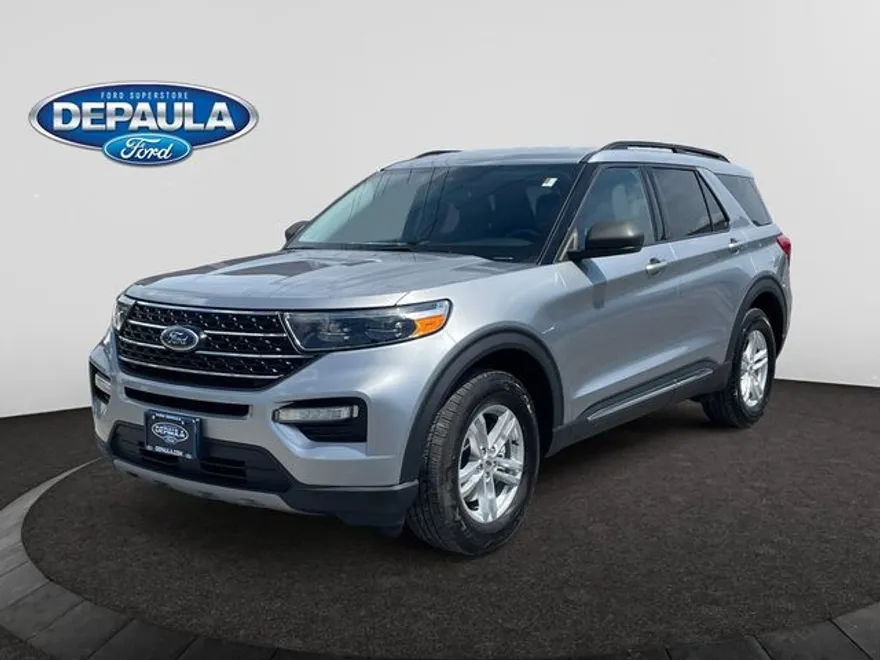 2021 Ford Explorer XLT photo 1