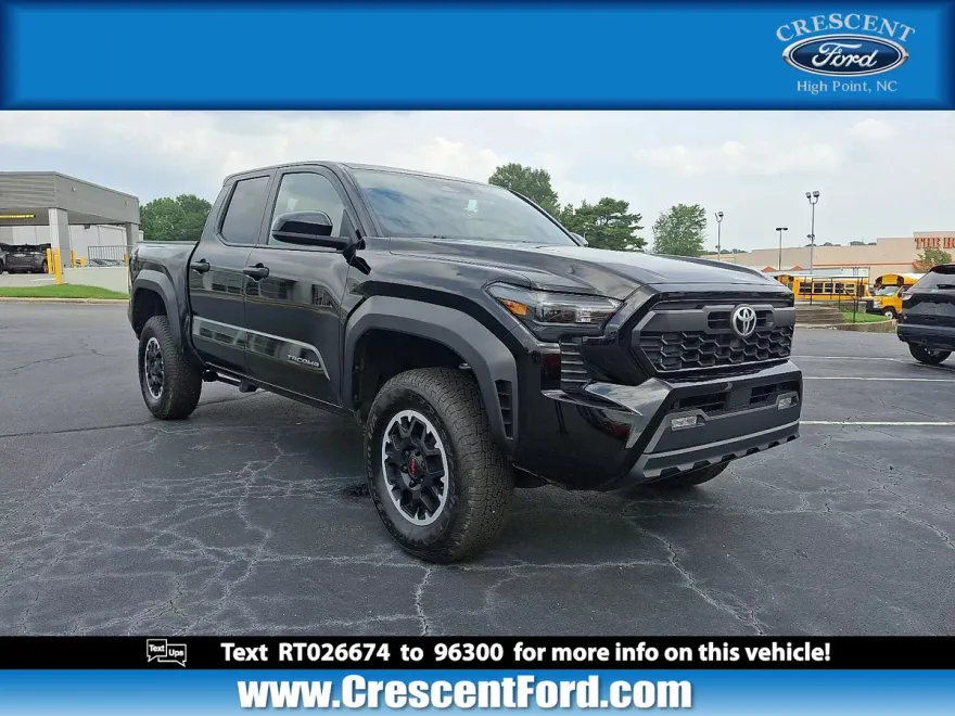 2024 Toyota Tacoma TRD Sport photo 1