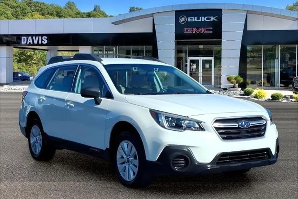 2019 Subaru Outback 2.5i photo 1