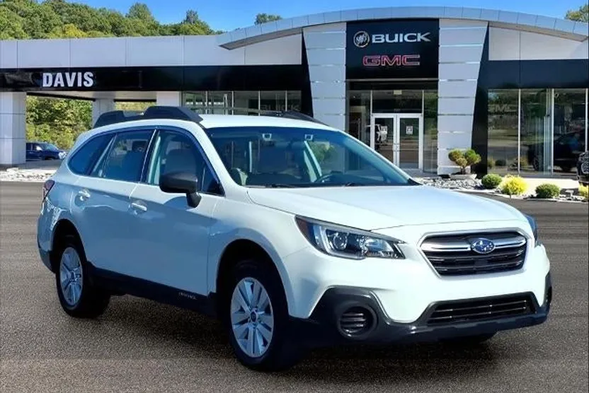 2019 Subaru Outback 2.5i photo 1