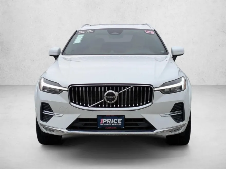 2022 Volvo XC60 Inscription photo 1