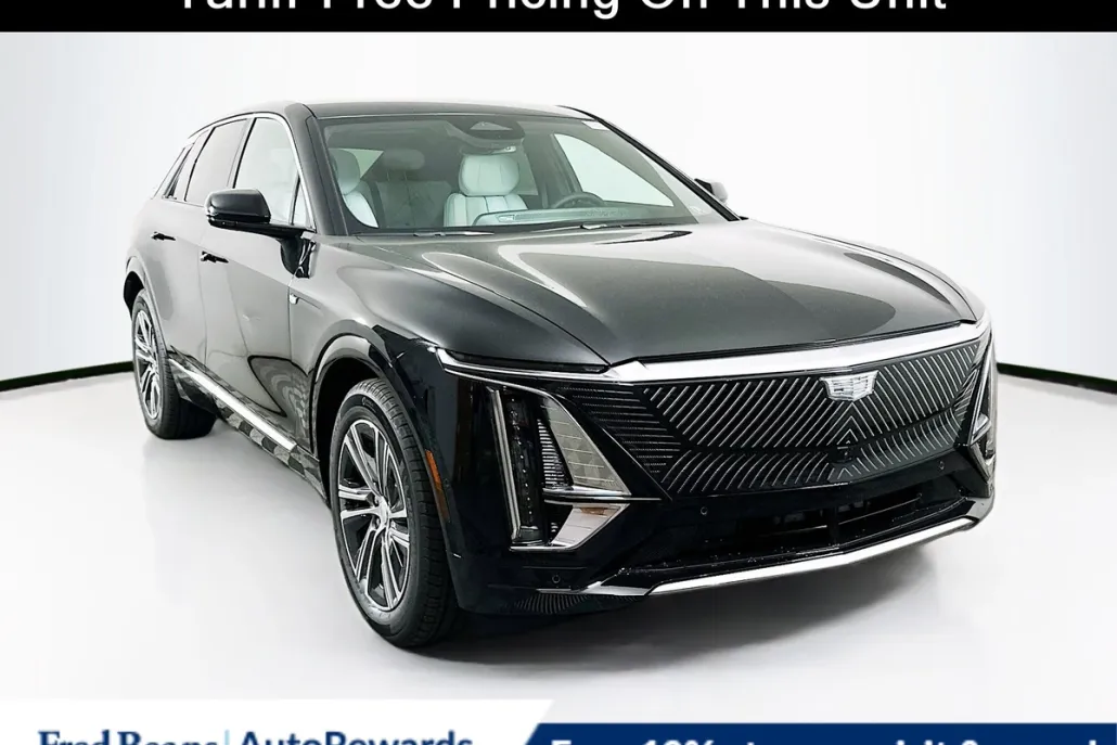 2025 Cadillac Lyriq Luxury photo 1