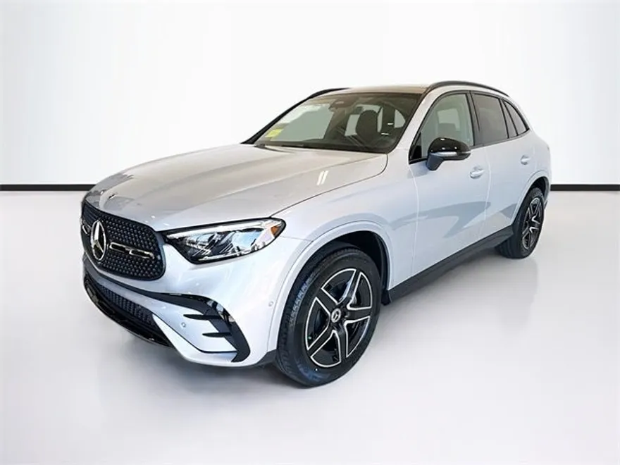 2025 Mercedes Benz GLC 300 4MATIC photo 1