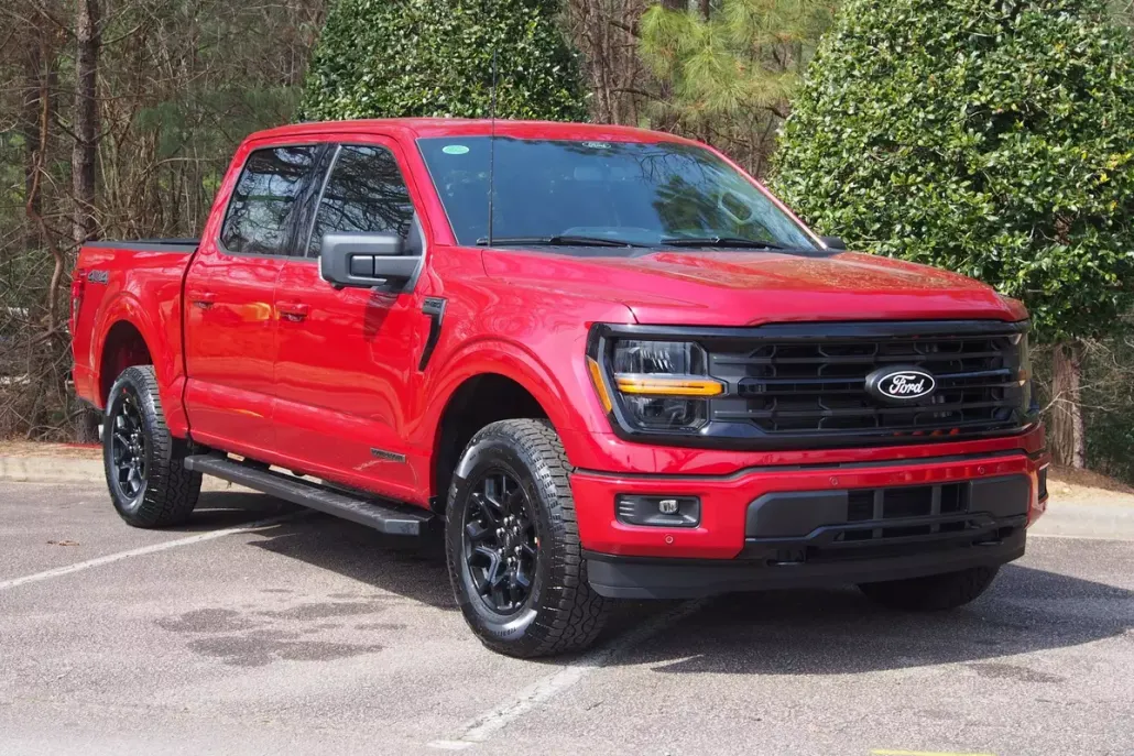 2025 Ford F-150 XLT photo 1