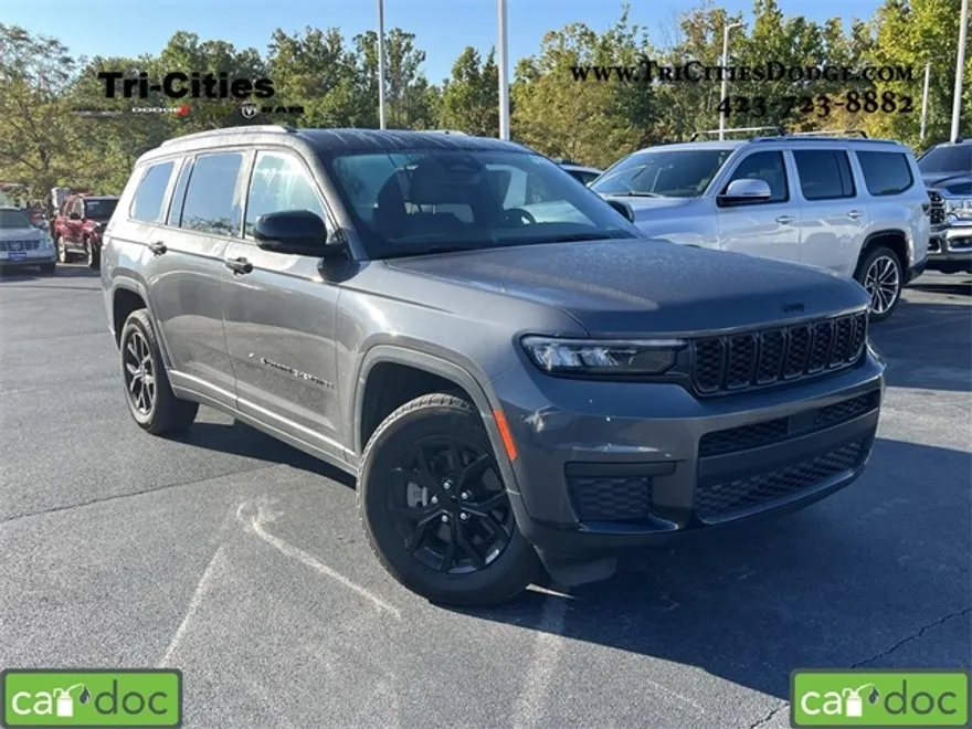 2024 Jeep Grand Cherokee Altitude photo 1