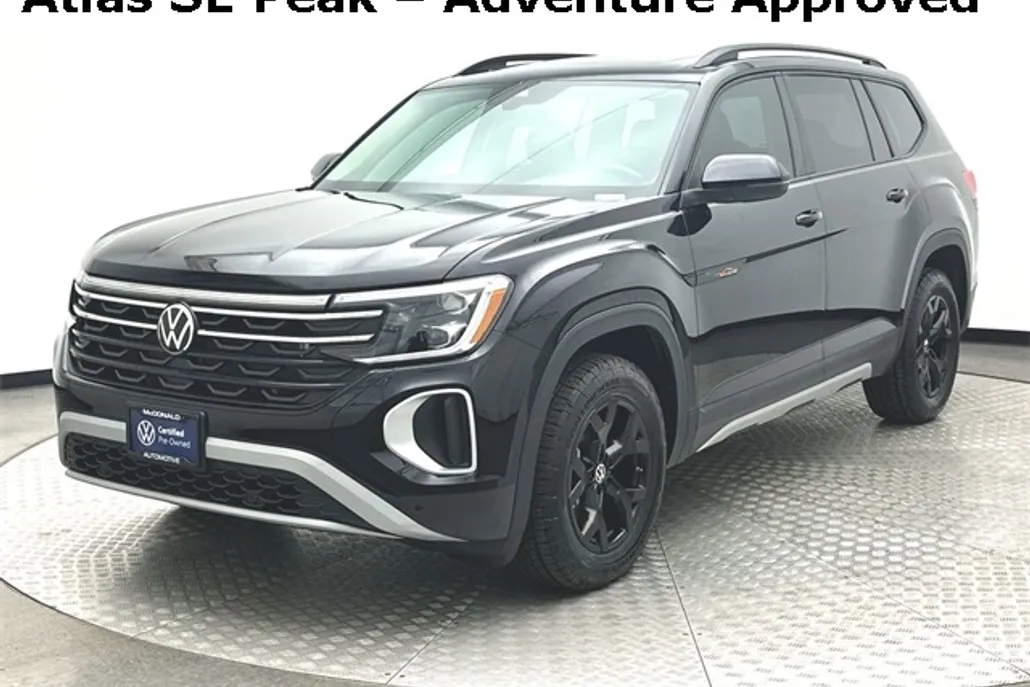2025 Volkswagen Atlas Peak Edition SE photo 1
