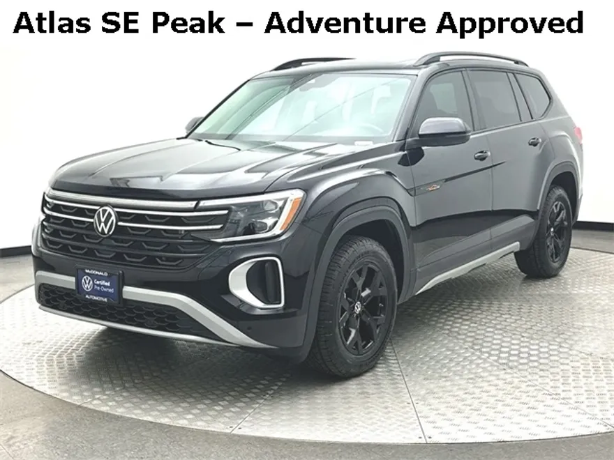 2025 Volkswagen Atlas Peak Edition SE photo 1