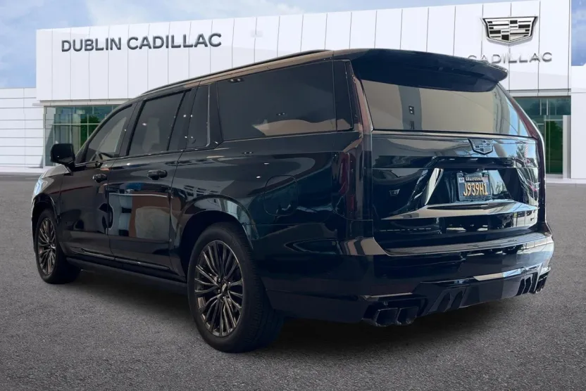 2024 Cadillac Escalade ESV V-Series photo 1