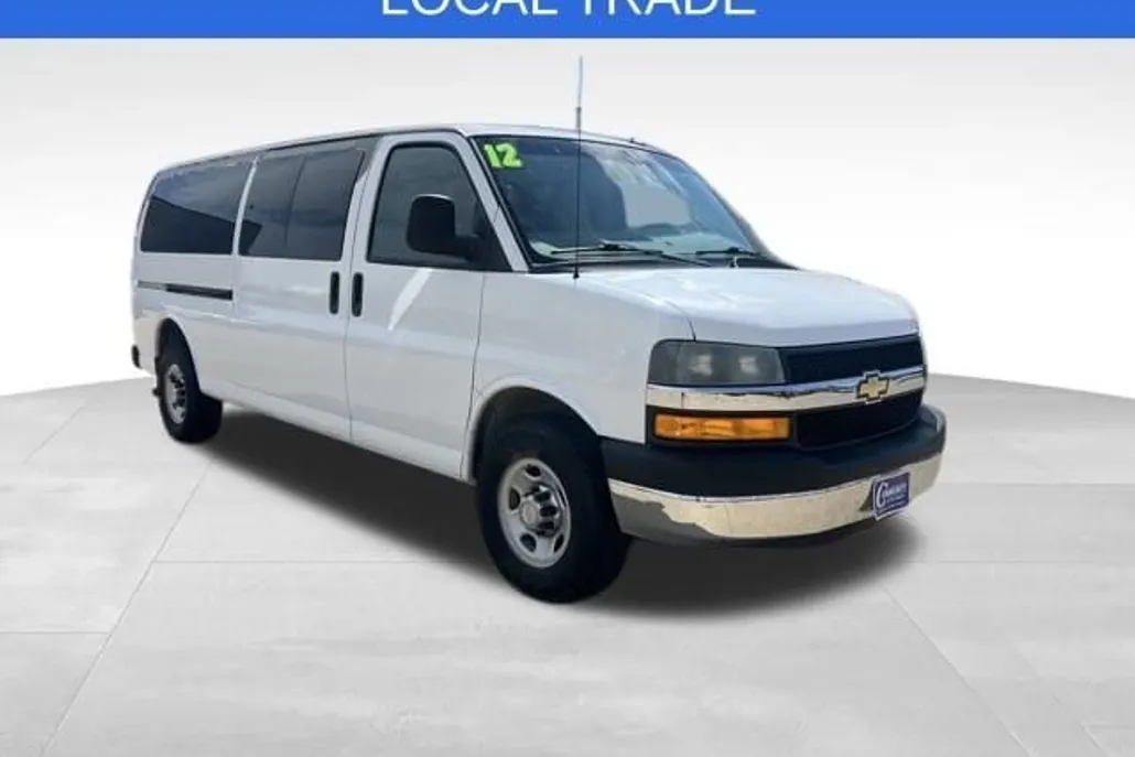 2012 Chevrolet Express Passenger 3500 photo 1